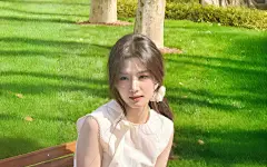 她为白月光守身不办婚礼，却在他死后要办冥婚。