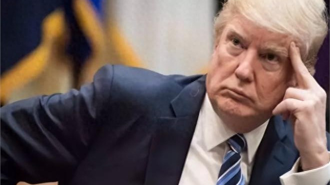 三消息：美两艘航母遭攻击外交部发声哀悼特朗普点名普京