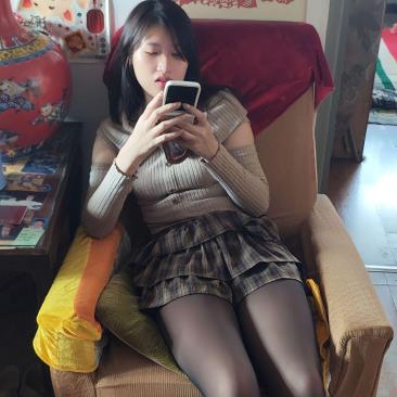 市井长巷，聚拢来是烟火，摊开来是人间