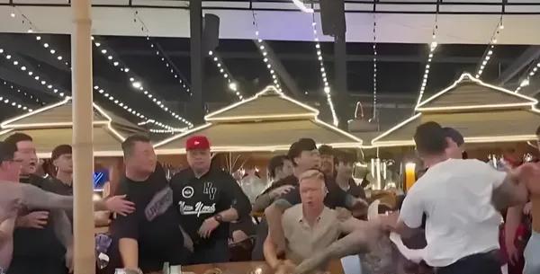 韩国媒体真是太无耻了。
日前韩国媒体称中国人伪装韩国人打架，以抹黑韩国人一事仍发