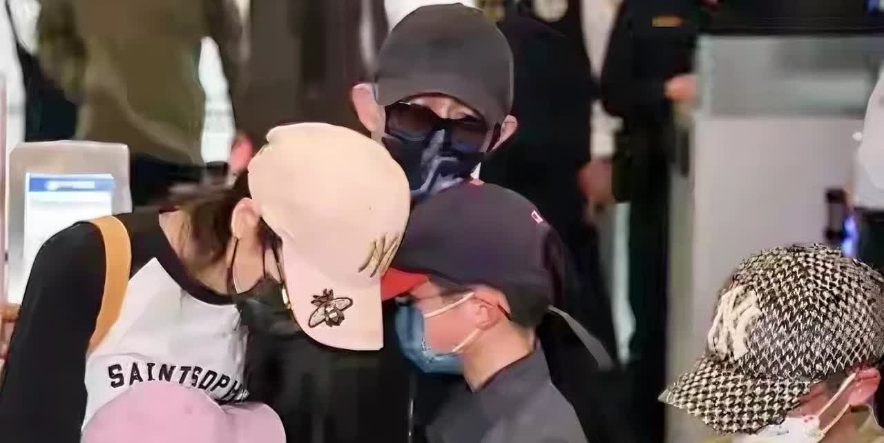 亚亚，你糊涂啊。
我怀疑过亚亚是为了博流量，怀疑过亚亚是为了圈钱，但万万没想到