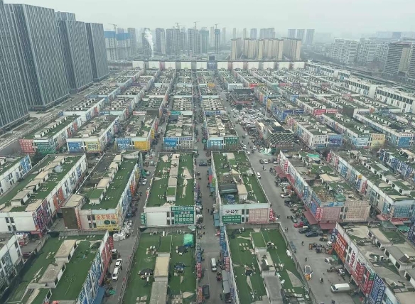 这么大的一个市场，在里面做什么生意能够发财
