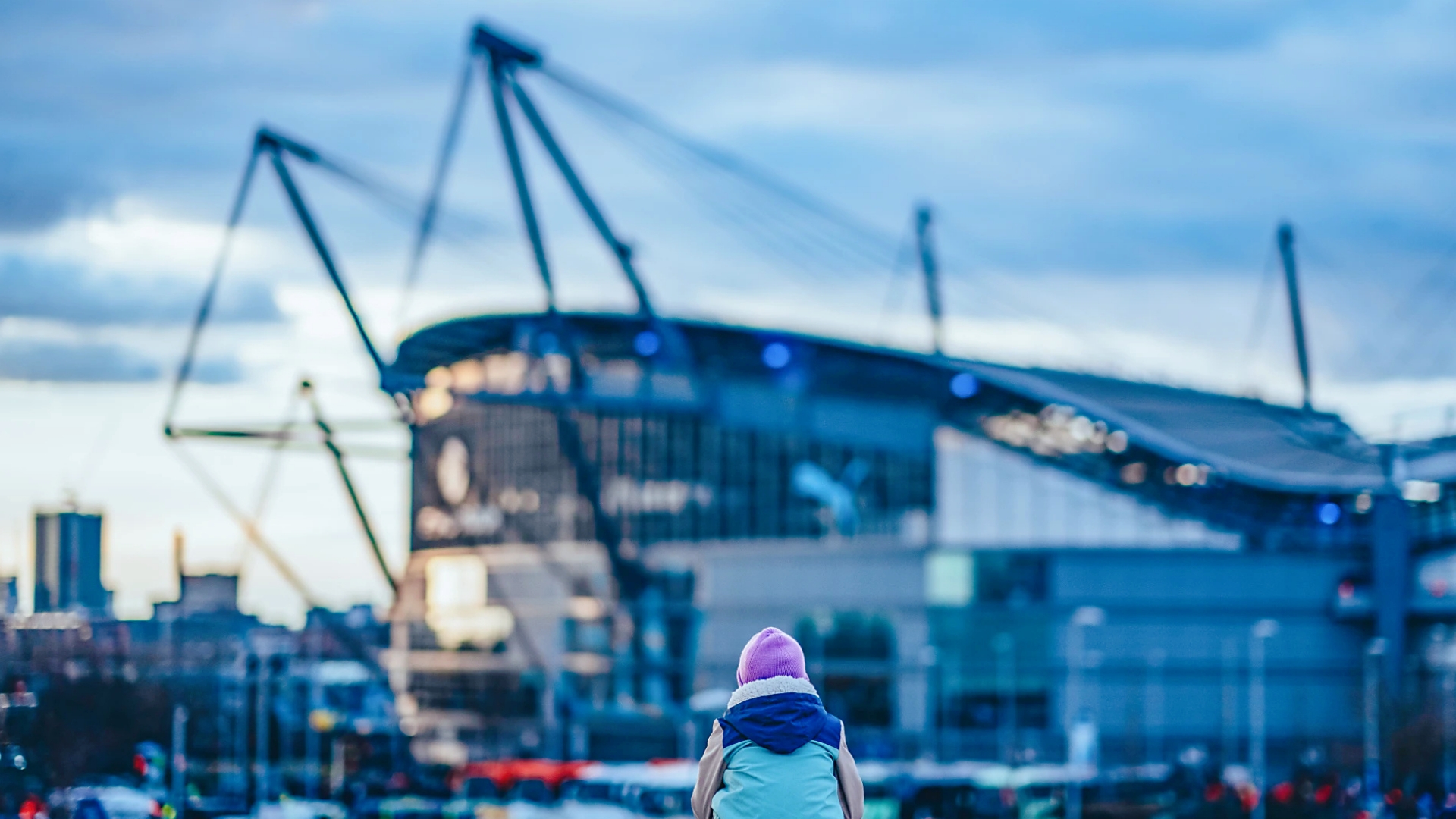 英媒消息，在提出指控18个多月并进行为期三个月的听证会后，曼城115项财务违规案