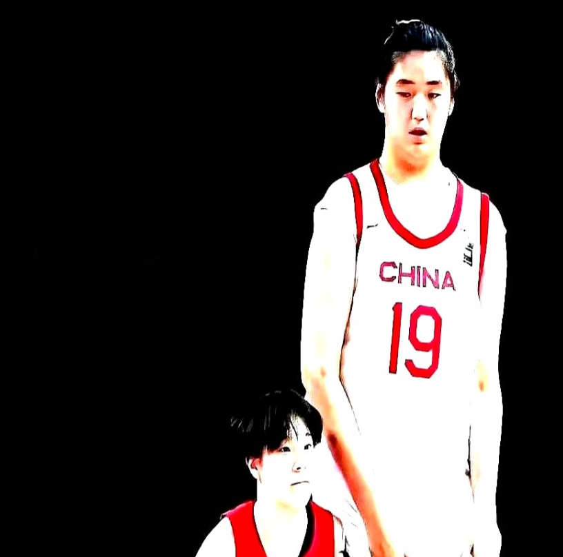 张子宇最大优势是身高，在篮下有巨无霸的存在，重点培养将成为女篮世界第一中锋，由于
