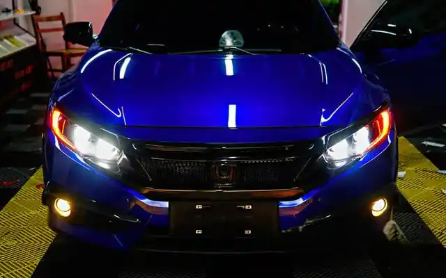 十代思域大灯
本人改装的四近四远大灯，想更换高配的羽翼大灯