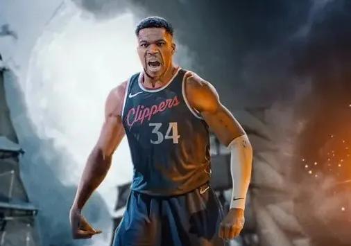 重磅消息！洛杉矶兄弟提前开抢字母哥！
今日美媒Basketball Foreve