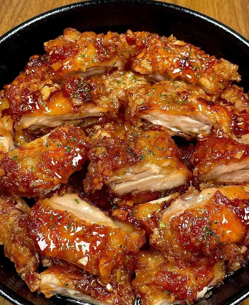 蒜香蜂蜜鸡腿排：酥嫩到舔指