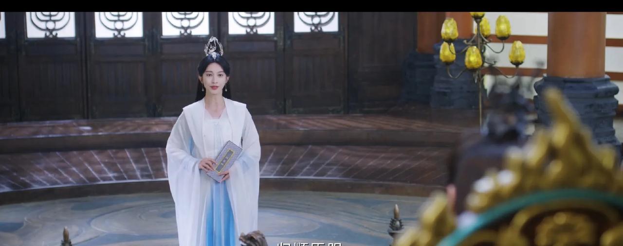 《念无双》已看完，先不说结局如何，就后面这几集，都能够人笑的。
比如这被韩女复活