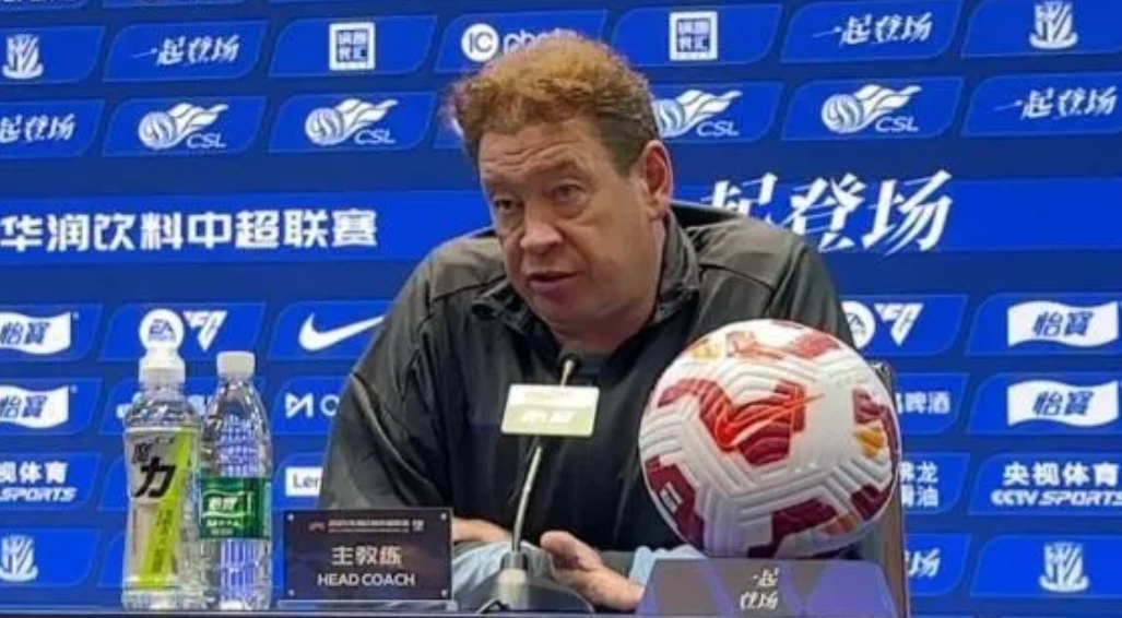 不看不知道，一看吓一跳！！

40岁C罗——欧冠打进140个球；

37岁梅西—