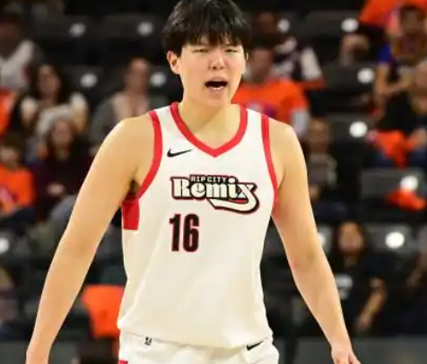 北京时间11月17日，NBA发展联盟，撕裂之城混音队111-113憾负南湾湖人队