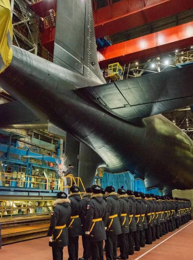 这是俄罗斯海军的护国重器
近日俄罗斯海军的885M型(项目08851，“亚森-M