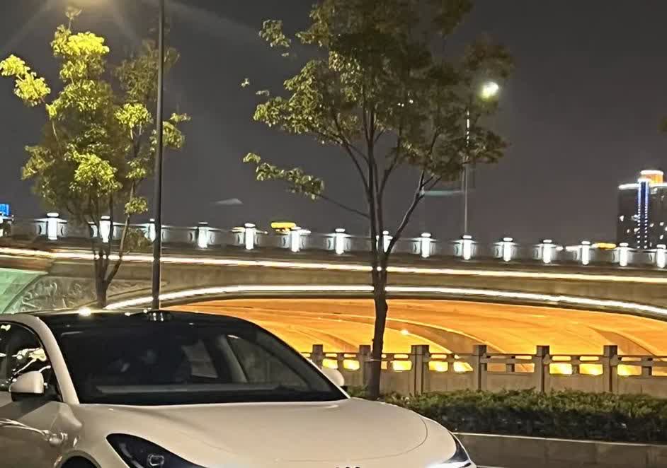 说真的，激光雷达对老司机确实实用驾驶性不大！但是仅对于那些老司机来说！对于那些技