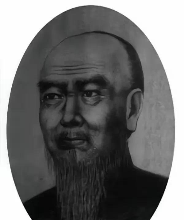 1887年，武术家杨秀山外出卖玉米，路上遇到一个病倒的僧人，心善的他，连忙把僧人