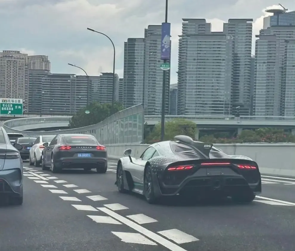国内落地接近5000万，排量1.6，购置税减半！太魔幻了