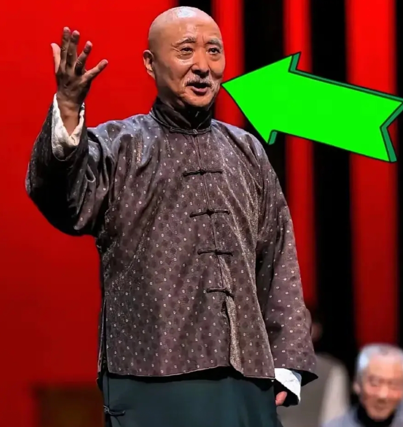 佩斯大叔的《戏台》还是要去捧一下场的，都都这把年龄了，这么好的剧本，这么多明星大