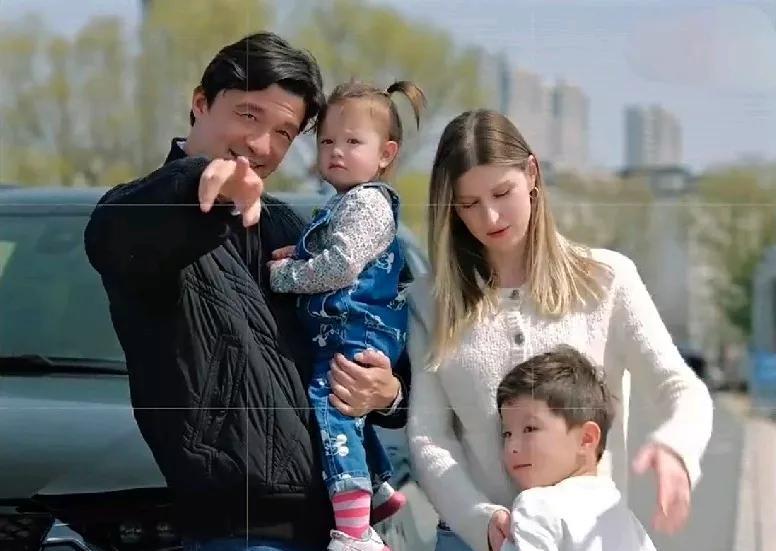 河南主教练南基一已经下岗了。
谢晖则是稳坐钓鱼台，不急不慢。