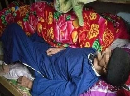 死亡是一个人类永恒的话题，无论何时何地，总能引发不同的情绪波澜。当我们面对亲人的