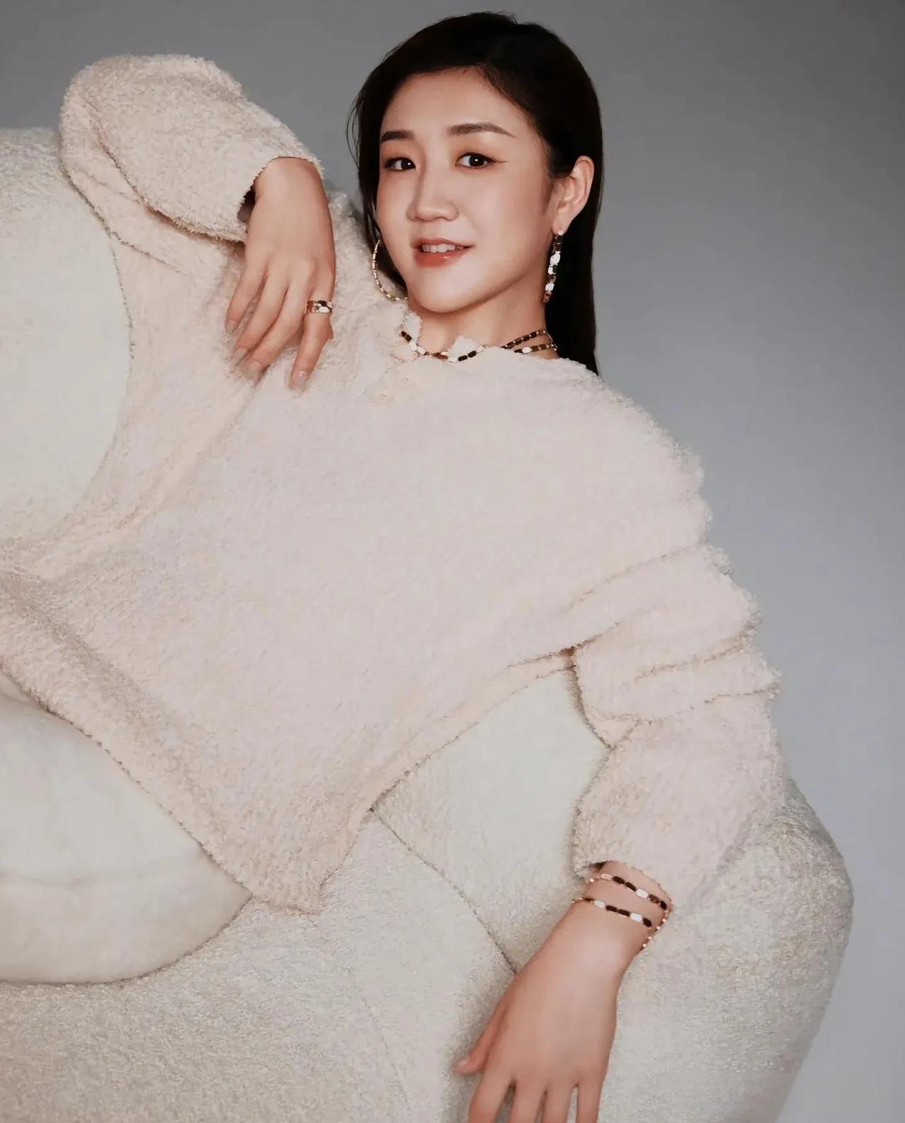 陈梦努力拿冠军，无非就是想退役后能有商业价值，可惜适得其反。
这样处心积虑拿到了