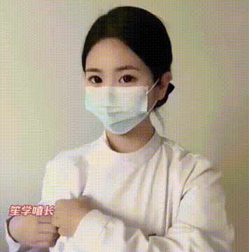 00后护士脱掉工作服，看清她的身材后，网友彻底沦陷了！