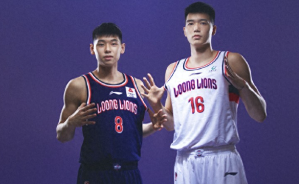 据媒体人“付政浩MVP”透露，广东宏远男篮和广州龙狮男篮完成谈判，通过交易换来了