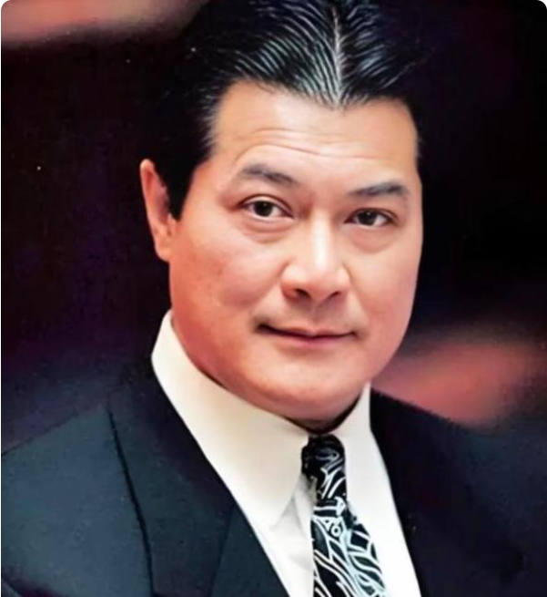 1992年九龙酒局，黄朗维惹邓光荣，掀桌扔瓶险动手