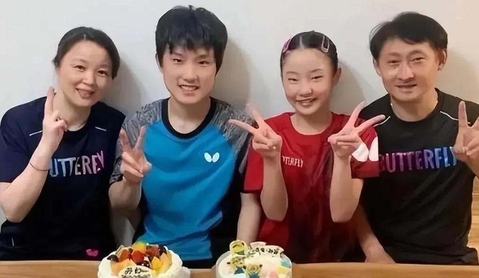张本宇很骄傲的2件事[玫瑰]

第一、儿子张本智和，目前男单世界排名第3，外协会