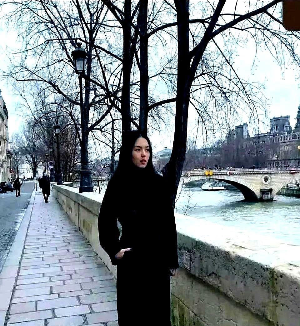 李永是汉族人，老婆是回族人！
李永入伊斯兰教堂随回民人，女儿也是回民法图麦是回民