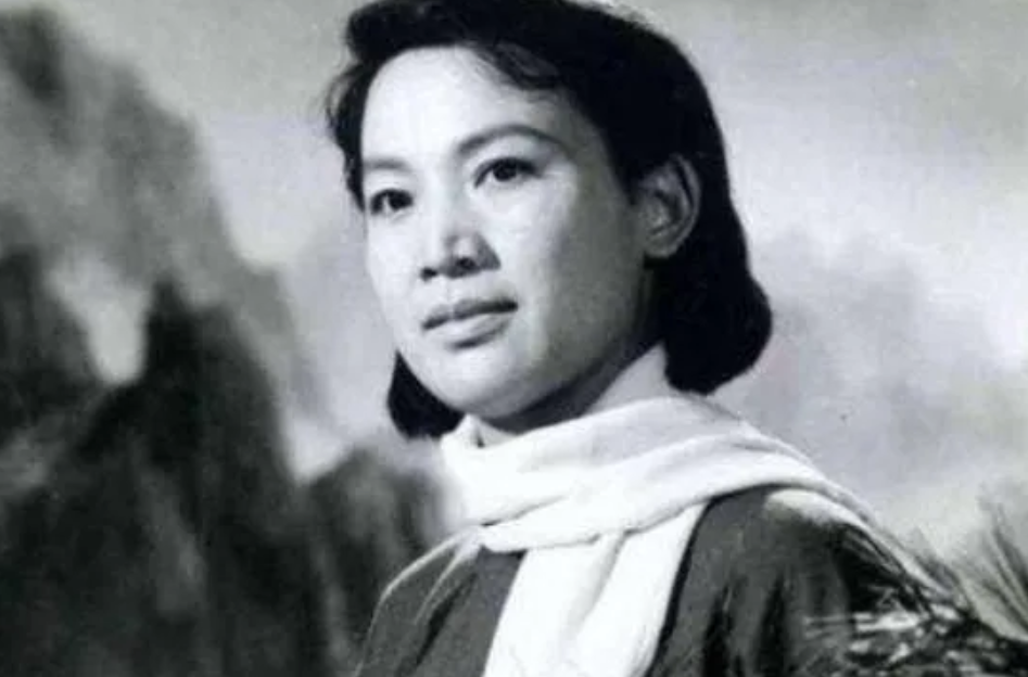 1948年，涂孝文叛变后交代了共产党员李青林的身份。在李青林被捕后，特务试图让涂