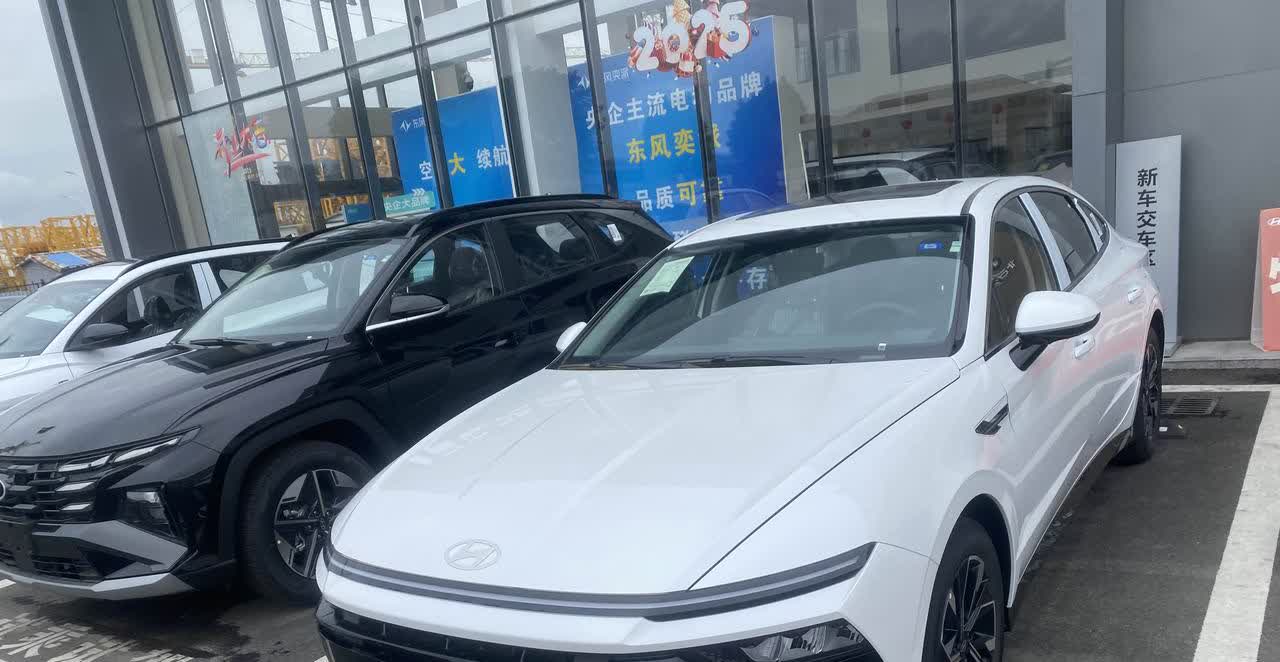 今天去现代4S店试驾了索纳塔2.0T的   动力可以 ，我想买1.5Tpro版本