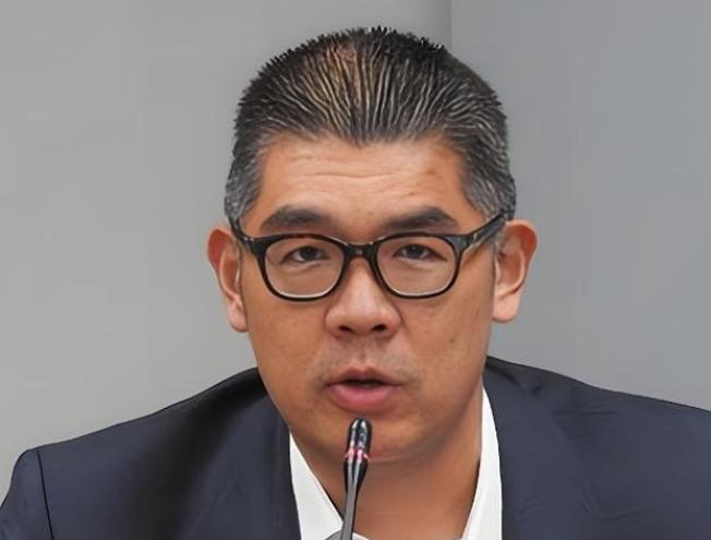连胜文说：各位不要忘掉，中国大陆目前为止是台湾第一大或第二大贸易伙伴！这个世界上