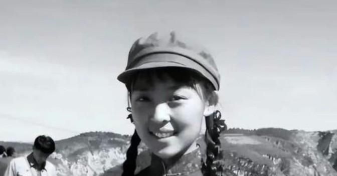1969年，知青张梅香被公社副主任黄书良叫到办公室。从身后抱住了张梅香，嘴里念叨