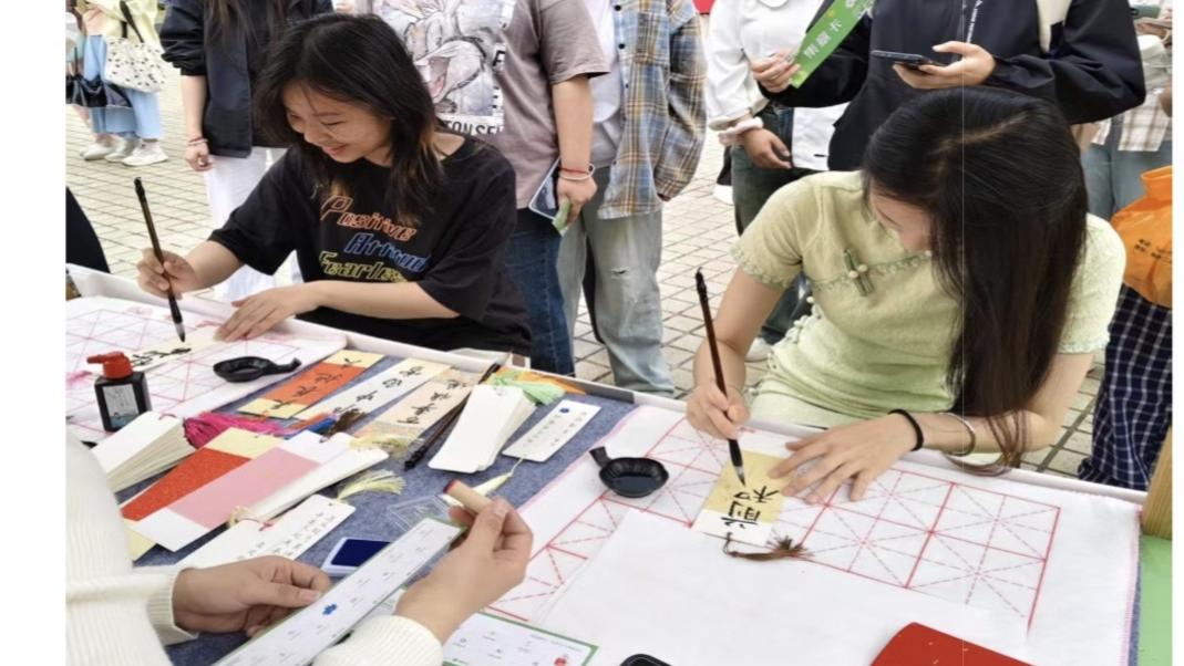 文学院社团开展“春日拾萃：古韵风华会”活动
