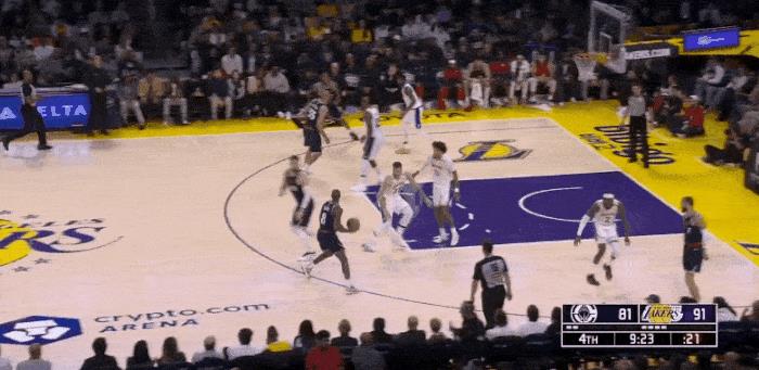 强势2+1！今日战神卡正式上线！
在今天NBA常规赛湖人对阵快船的第四节比赛中，