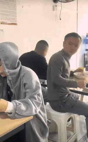 女的这招厉害[笑哭][笑哭][赞][赞]