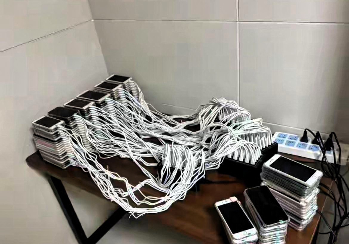 很好奇，这是干什么行业的？要用这么多手机