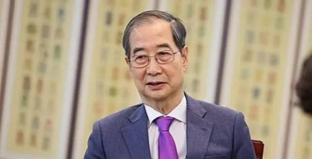 韩代总统或辞职竞选总统。国务总理兼韩国代总统韩德洙，可能下个月月初就辞职，转头去