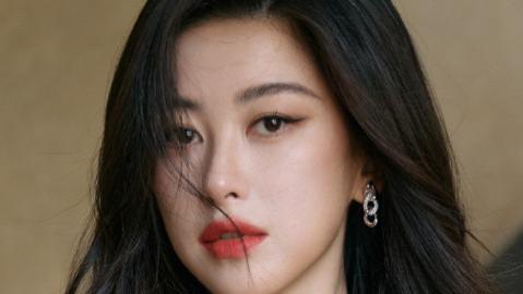 朱珠真是风情万种，一身黑色穿搭尽显优雅气质