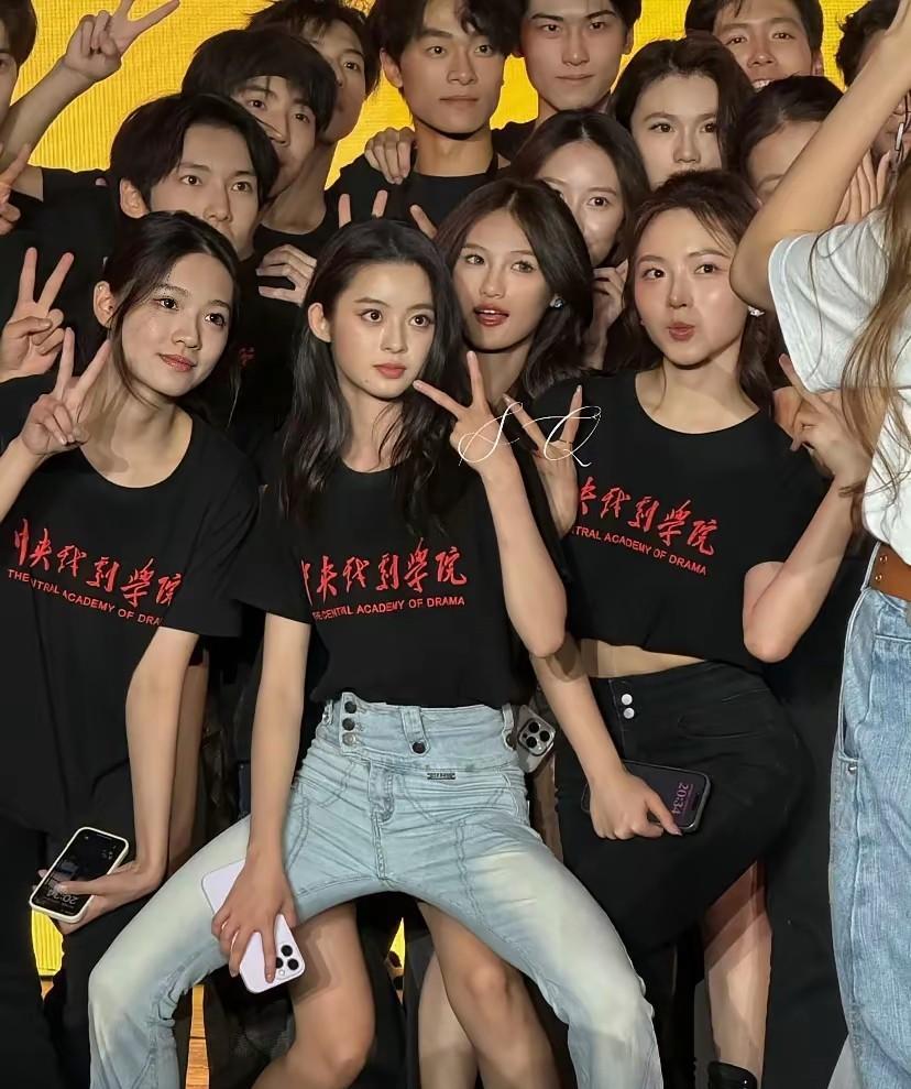 感谢项链女孩，再一次让我们知道捐款去向了[呲牙]
很好，以后不捐款心里一点都不会
