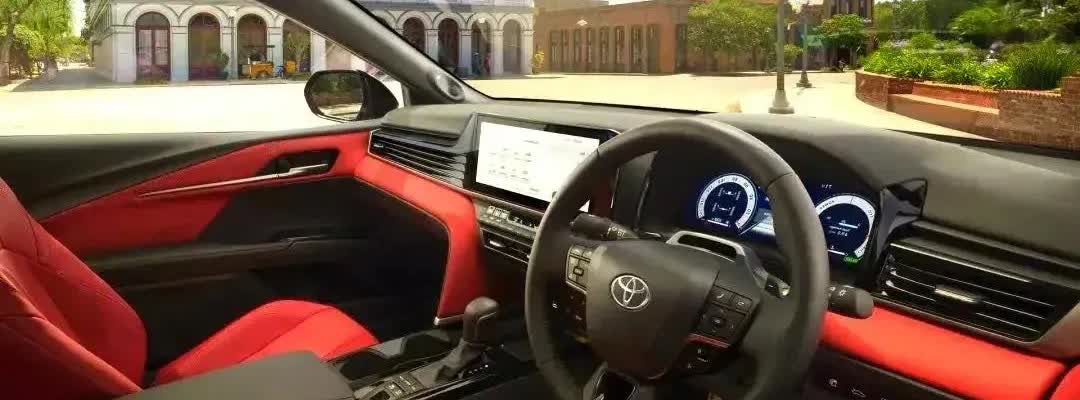 2025年全球汽车销量排行榜大变化:
丰田汽车: 年销量1080万辆，‌排名第
