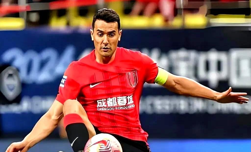 13892米！他一场跑完别人两场
天津津门虎全队看傻了：这人真不累？
周定洋，成