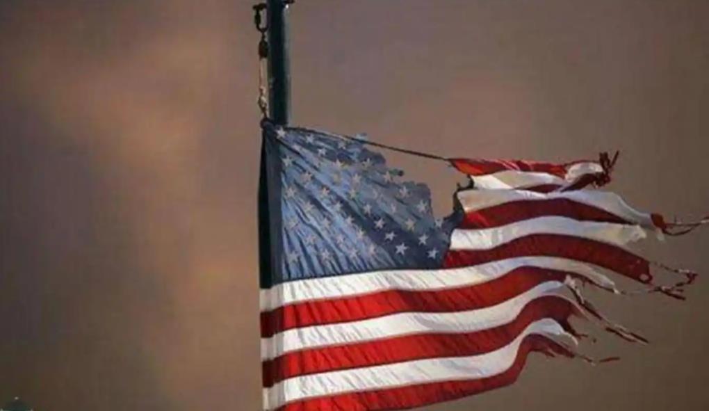 如果美国想赢中国，目前基本路子就两条：一是忽悠中国先动手，美军入侵我们的领土。二