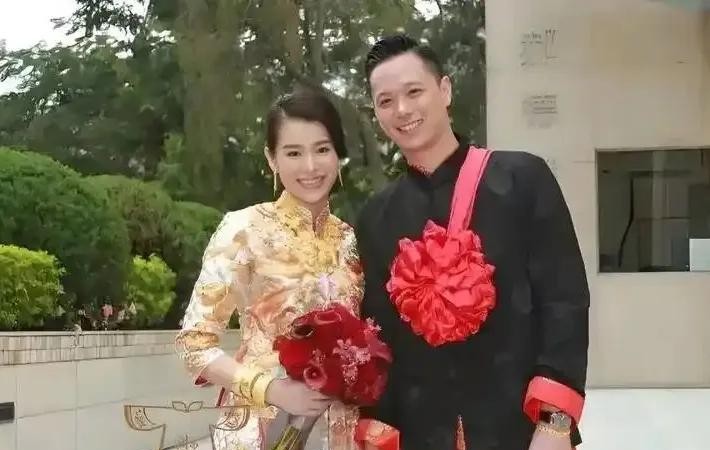胡杏儿老公出轨是迟早的事





渣男收割机？胡杏儿一次次原谅，是在纵容！
