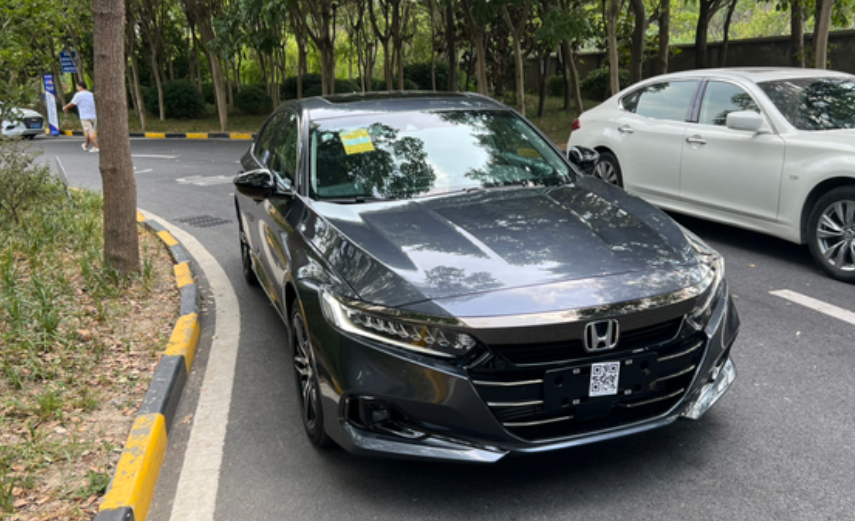 为什么都说雅阁的发动机很牛啊，这段时间感受下来也没感觉咋样啊？
说省油也不省啊，