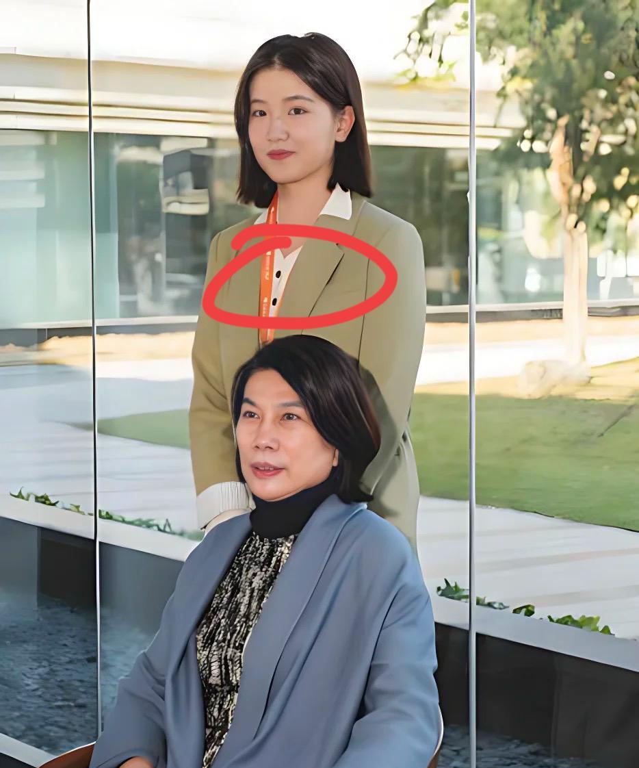 董明珠和孟羽童将合体直播
这并不是孟羽童吃“回头草”
也不是董明珠不计前嫌，而是