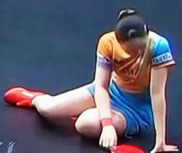 张本美和兄妹混双又输了，
并且是0：3被横扫。
WTT挑战赛萨格勒布站混双半决赛