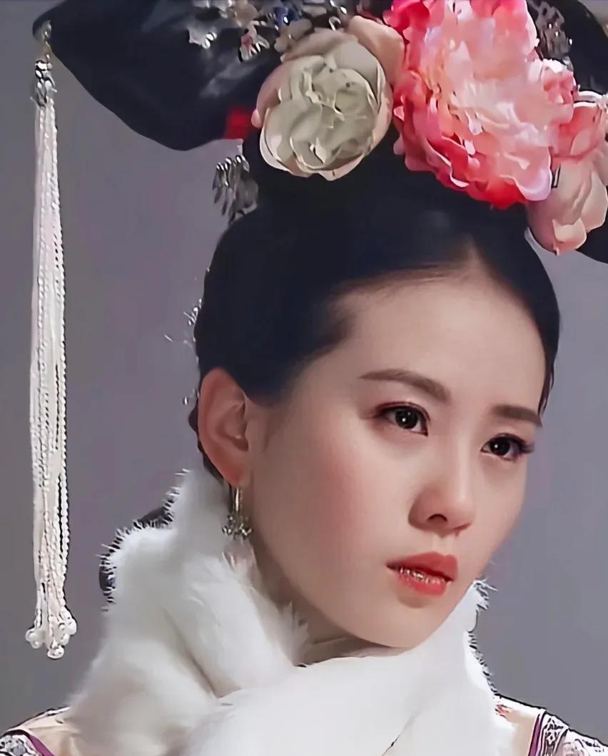 重温《步步惊心》突然被网友灵魂提问：张晓到底是什么时候，彻底变成了马尔泰若曦？