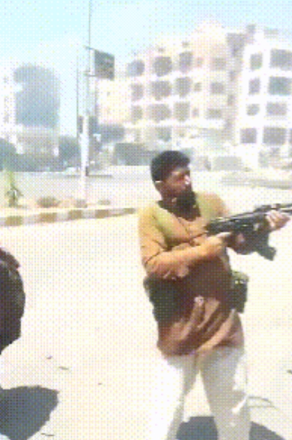 残忍至极，部落战兵在推进过程中肆意烧杀掠夺，叙利亚街头冲突甚至出现了极具地方特色