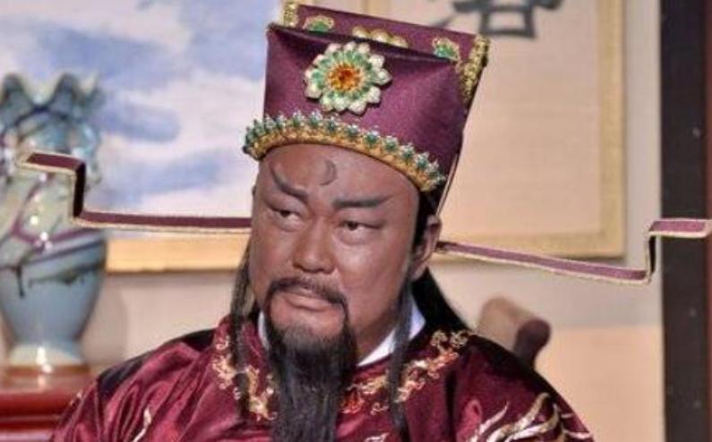1062年，包拯去世，出殡时21口棺材从七个城门抬出，谜团900多年后才解开。