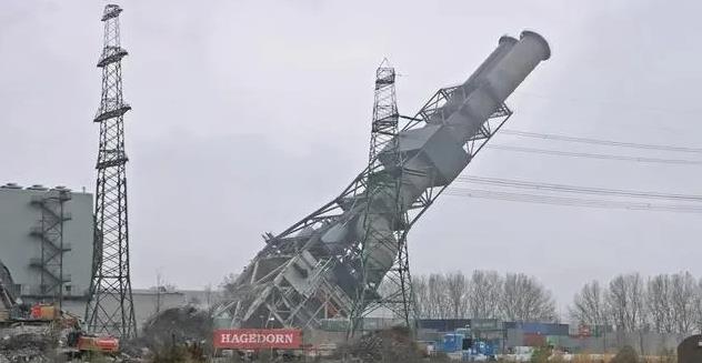 德国又搞了个骚操作，把欧洲最先进的莫尔堡发电厂给拆了。该发电厂由瑞典能源公司Va