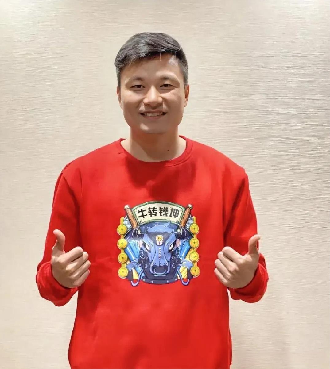 随着伊万下课，郜林名言的含金量还在升高：里皮讲的战术我们理解不了！
郜林这话算是